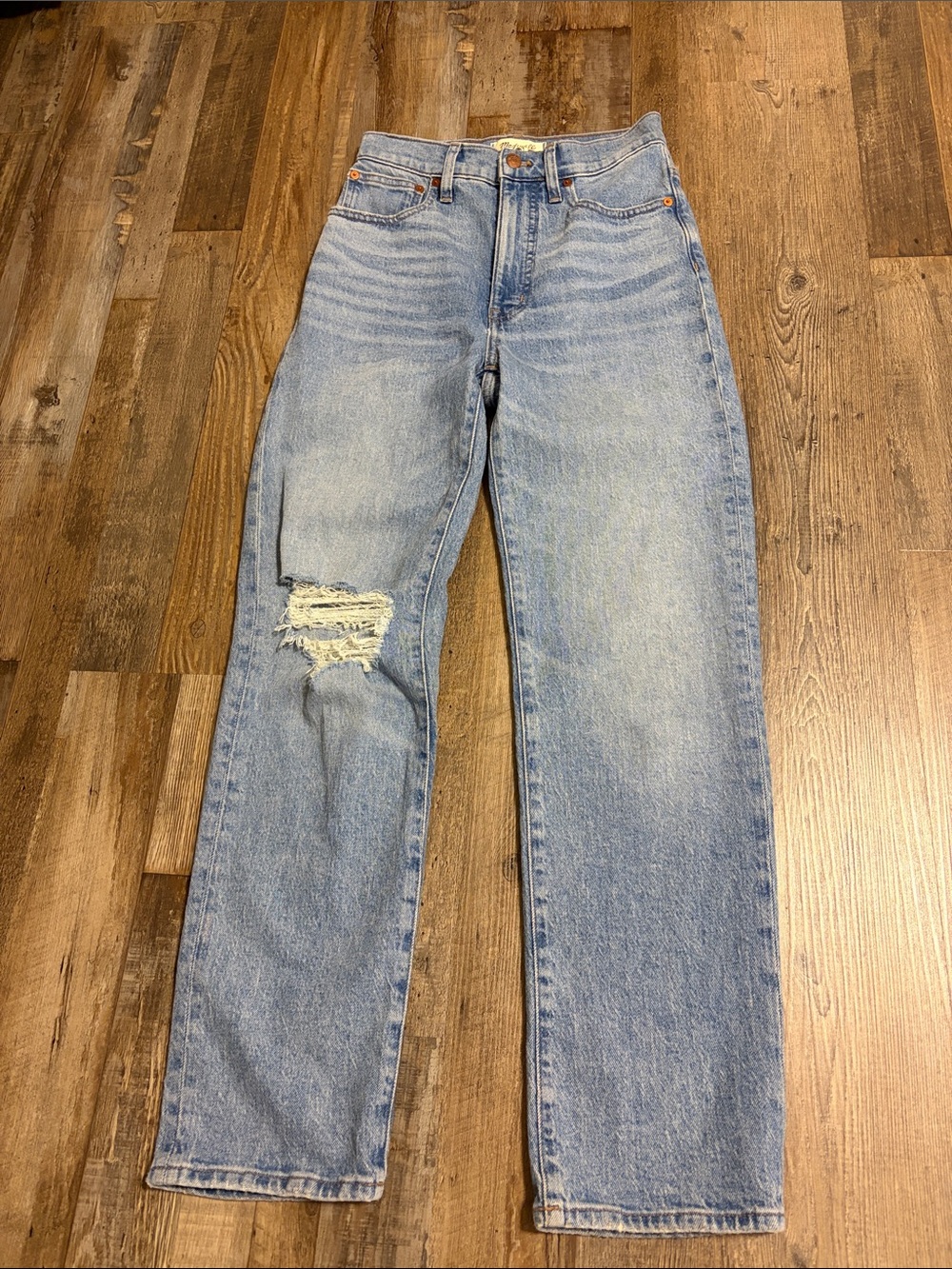 Madewell The Perfect Vintage Straight Jeans 
Size 24